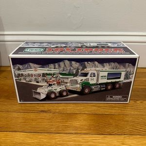 Brand New Toy Truck and Front loader Hess 2008 toys collectibles